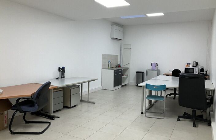 Bureau — photo 5