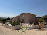 EXCLUSIVITÉ   Superbe villa avec piscine dans le quartier re — photo 3