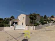 EXCLUSIVITÉ   Superbe villa avec piscine dans le quartier re — photo 4
