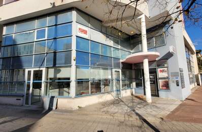 Local commercial — photo du bien