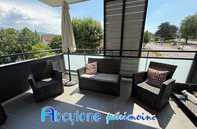 Appartement T3 de 62,61 m² au 3ème étage avec terrasse — photo du bien