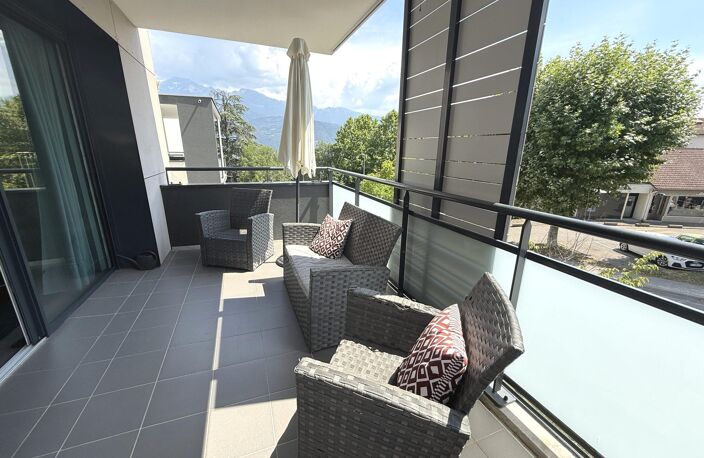 Appartement T3 de 62,61 m² au 3ème étage avec terrasse — photo 2