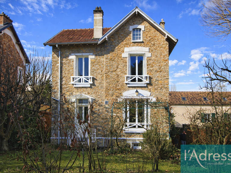 Pour les amoureux des maisons en meulière entièrement individuelles ! — photo 1