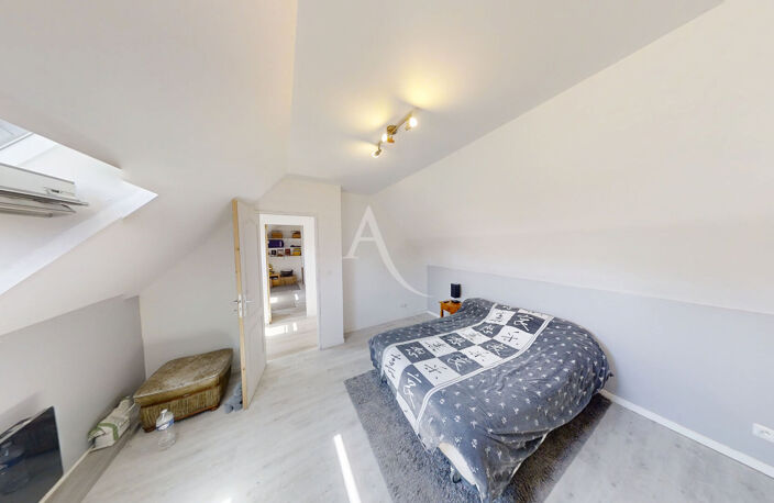 Maison Fay Aux Loges - 114 m² -5 pièces — photo 4