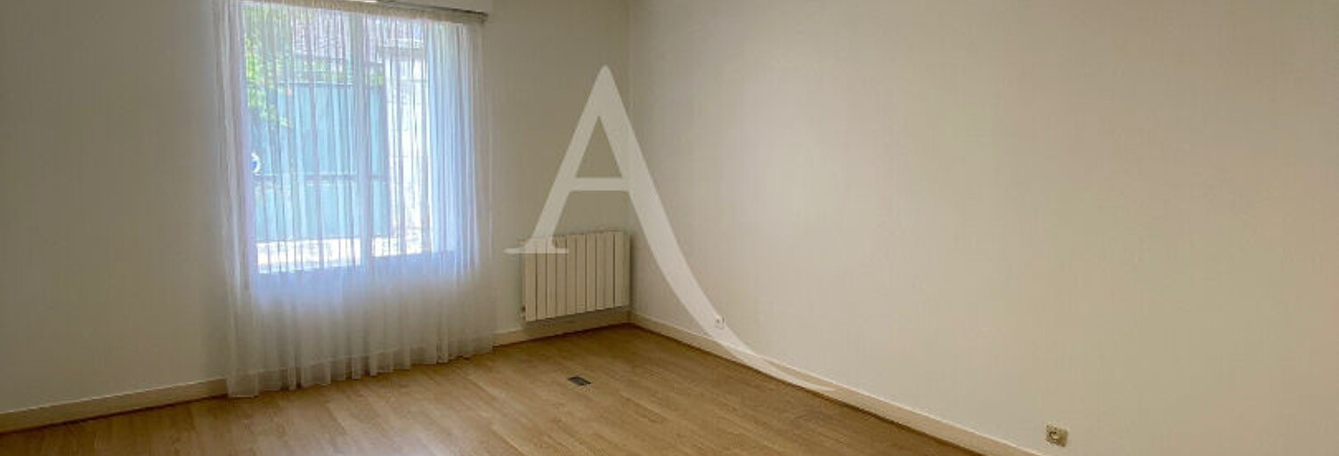 Bureau  85 m² à louer à Jargeau (45150)