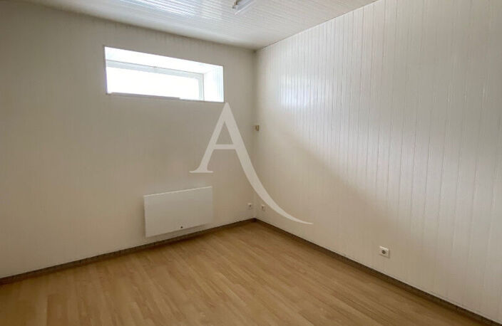 Bureaux Jargeau 85 m2 — photo 2