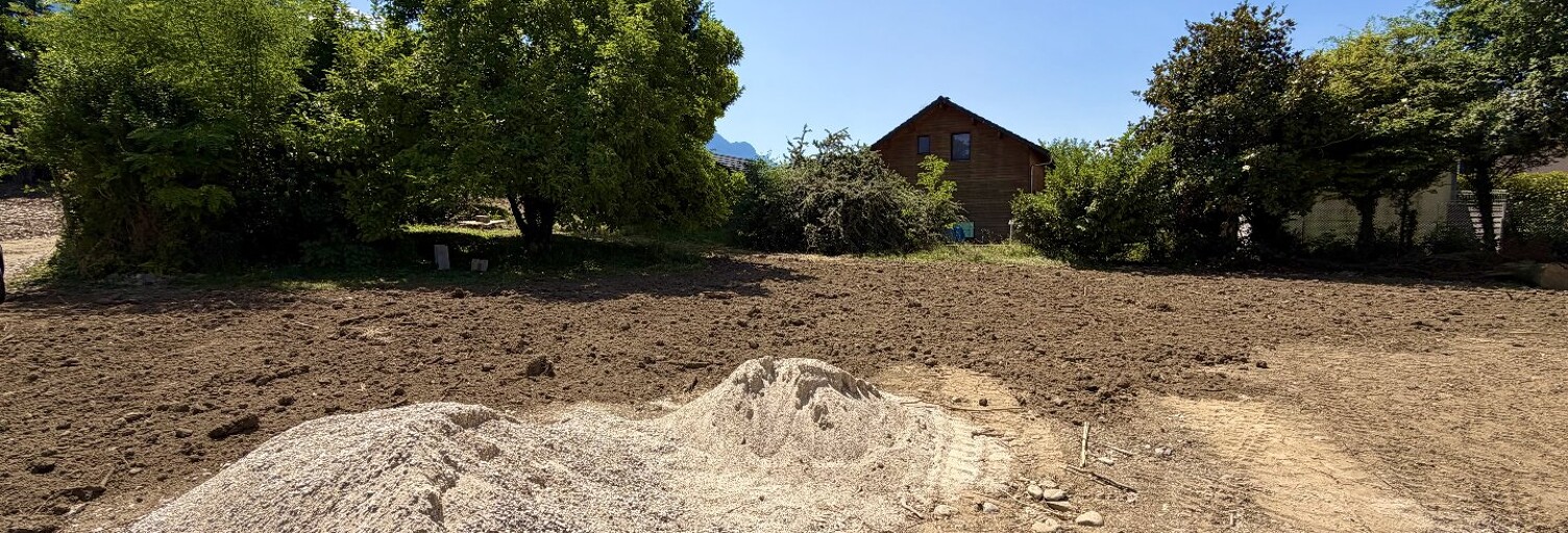 Terrain  735 m² à vendre à Grésy-sur-Aix (73100)