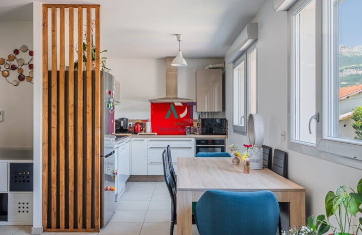FROGES RESIDENCE NEUVE T2 AVEC GARAGE ET PARKING — photo 2