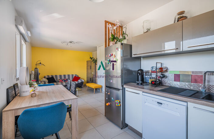 FROGES RESIDENCE NEUVE T2 AVEC GARAGE ET PARKING — photo 3