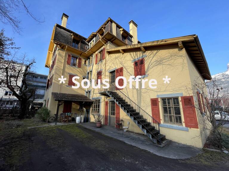Local commercial — photo 1