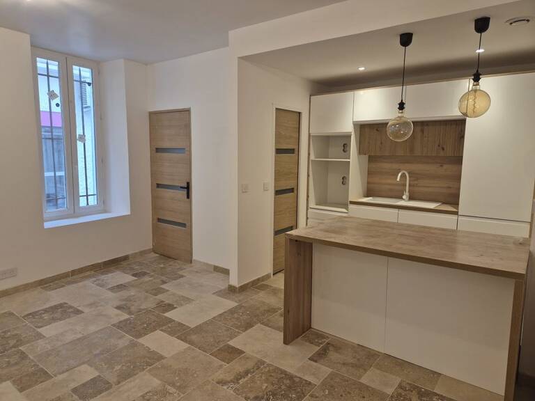 BEL APPARTEMENT T2 CENTRE PORT-VIEUX — photo 1