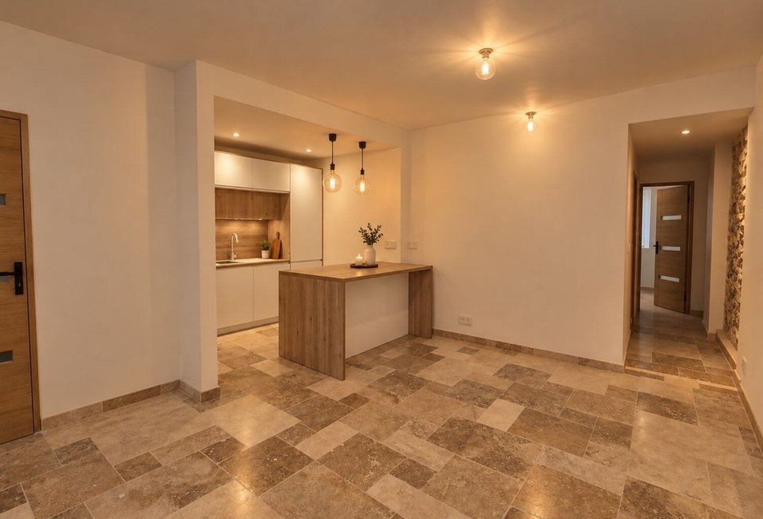 BEL APPARTEMENT T2 CENTRE PORT-VIEUX — photo 1