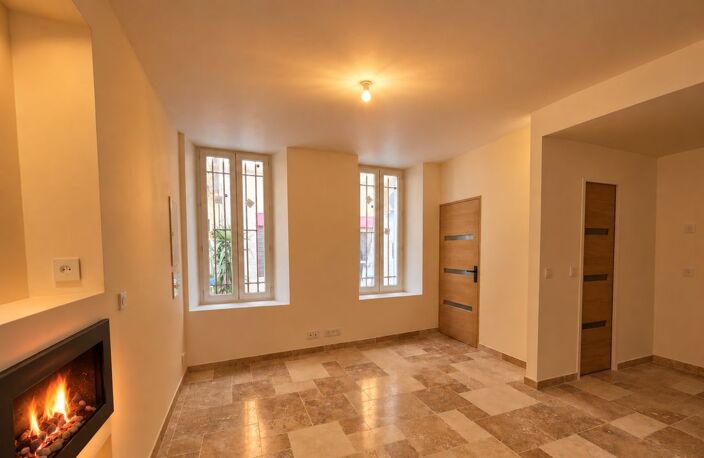 BEL APPARTEMENT T2 CENTRE PORT-VIEUX — photo 3