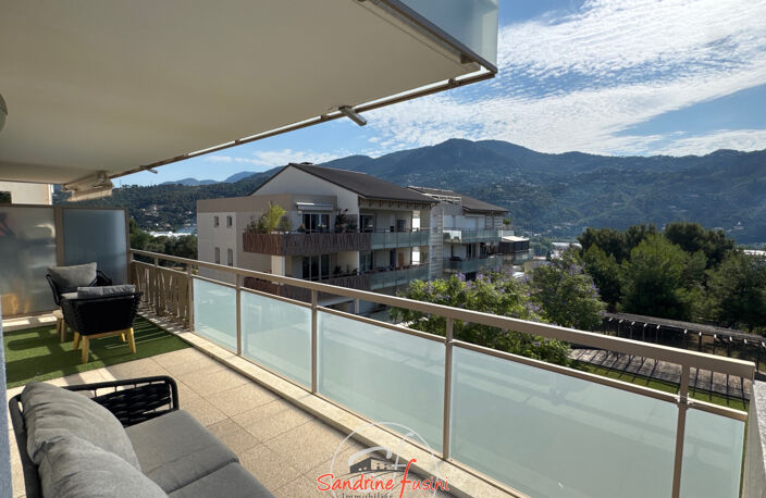 Beau 3 pièces lumineux avec terrasse de 23 m2 et deux places — photo 2