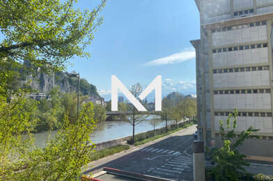 Appartement 1 pièces 670 €