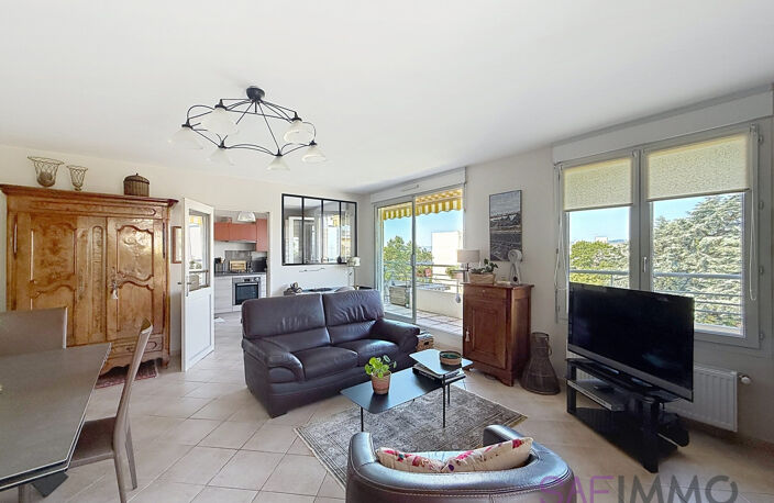 APPARTEMENT T4 AVEC TERRASSE 37m² — photo 2