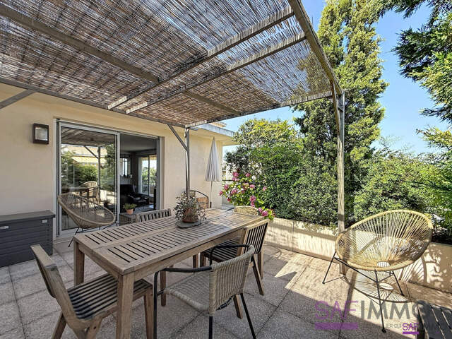APPARTEMENT T4 AVEC TERRASSE 37m² — photo du bien
