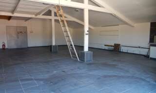 Divers 1 Pièce 140 m² à louer à Éguilles (13510)