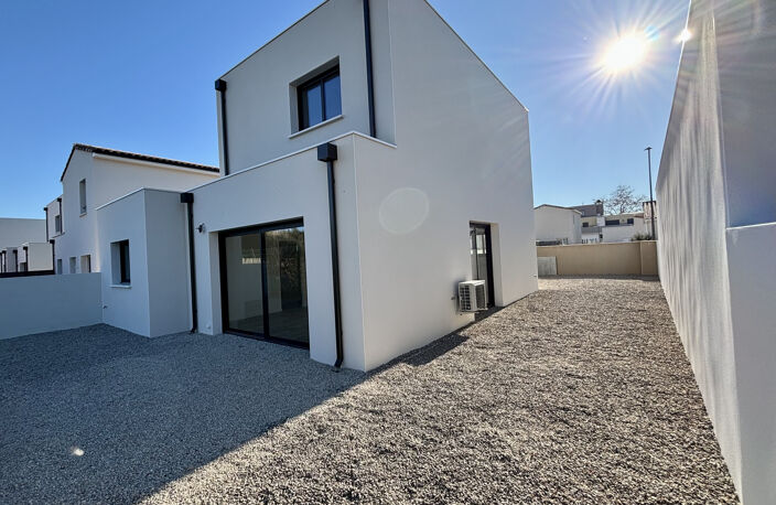 Dépt Hérault (34) A vendre sur Canet  Maison Neuve T4 avec g — photo 4