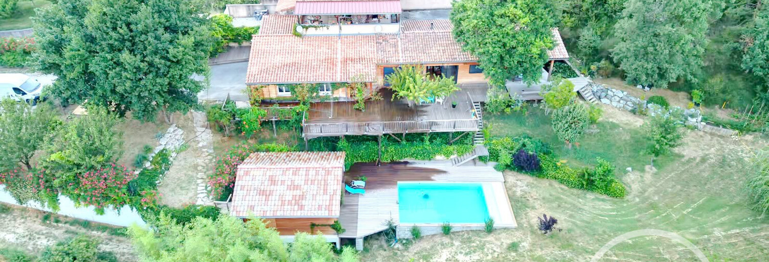 Maison 10 Pièces 237 m² à vendre à La Baume-Cornillane (26120)