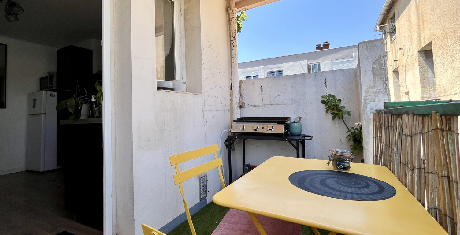 T3, 3eme et dernier étage avec terrasse et cave sete — photo 1