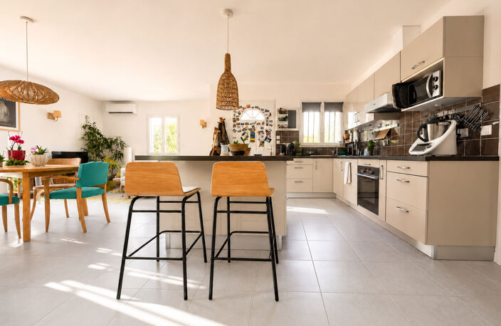 A VENDRE DEPT 30 (GARD) VAUVERT VILLA 3 CHAMBRES JARDIN ET G — photo 3