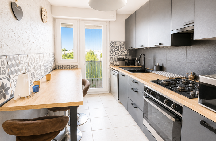 Dépt Hérault (34), à vendre MONTPELLIER Appartement FF4 de 7 — photo 3