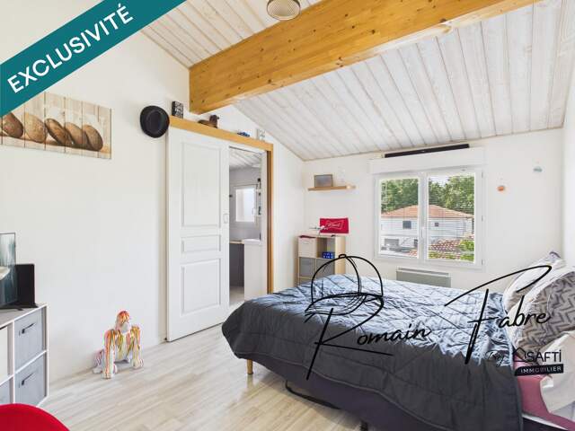 Maison familiale avec 6 chambres en double habitation dans un quartier calme — photo du bien