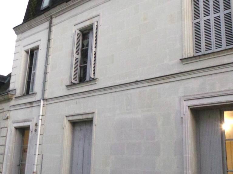 Immeuble avec 7 appartements T2 centre de Langeais — photo 1