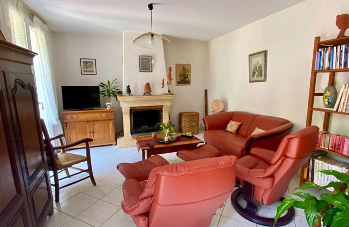 Maison de PLAIN PIED avec garage, carport et terrain attenant — photo 4