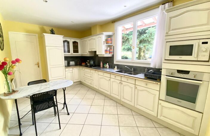 Maison de PLAIN PIED avec garage, carport et terrain attenant — photo 5