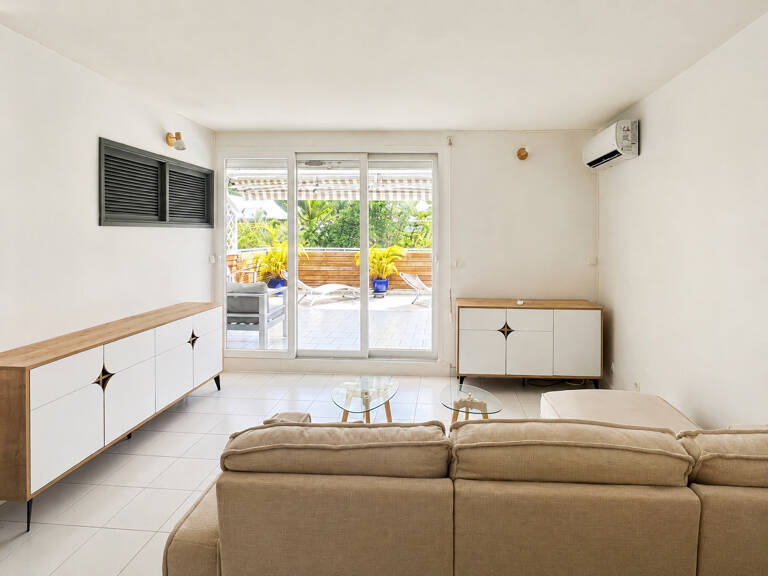 Bel appartement lumineux climatisé à Bas-du-fort le Gosier d — photo 1