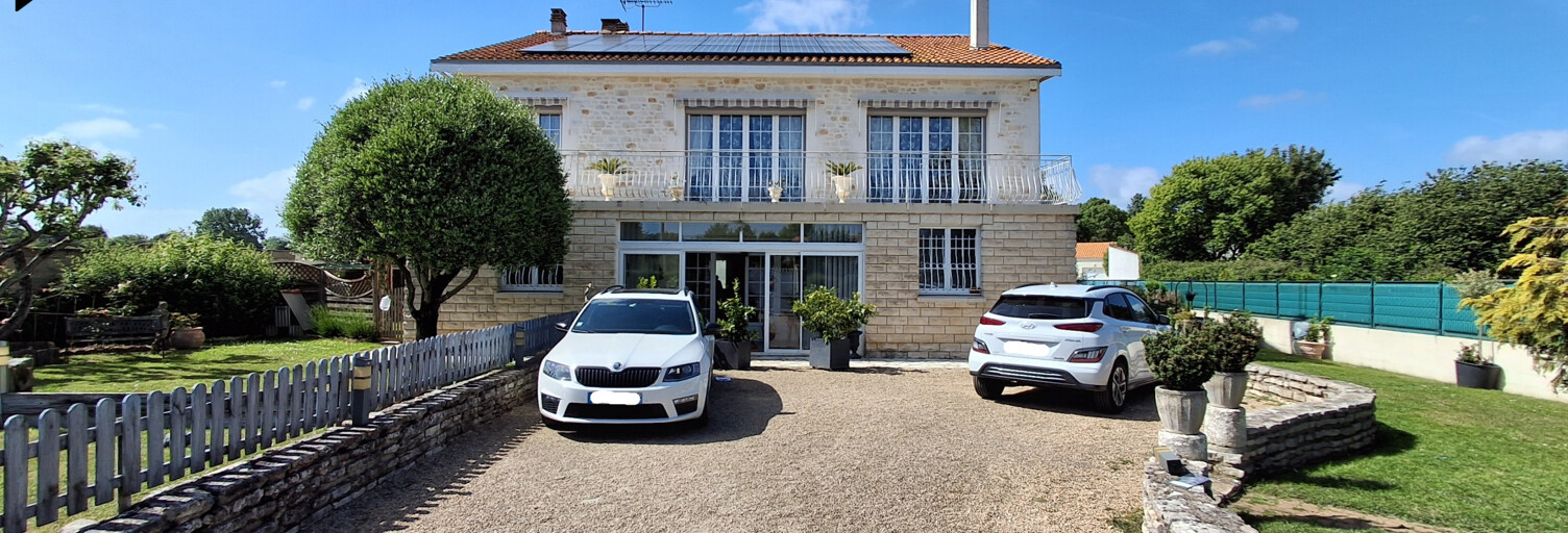 Maison 10 Pièces 285 m² à vendre à Échillais (17620)
