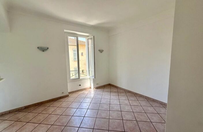 NICE PASTEUR – 2/3 PIÈCES – 47,25 m² – LUMINEUX – CAVE — photo 3