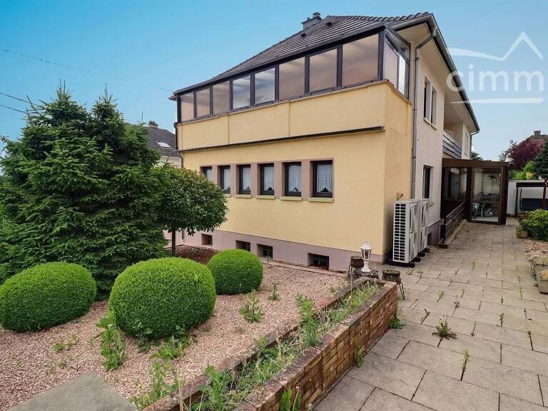 Maison mitoyenne de 200.74 m² à PETITE ROSSELLE — photo 1