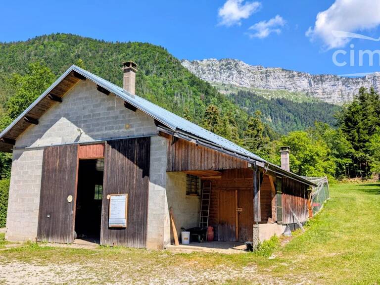 Bâtiment artisanal avec possibilité d’habitation à l'étage — photo 1