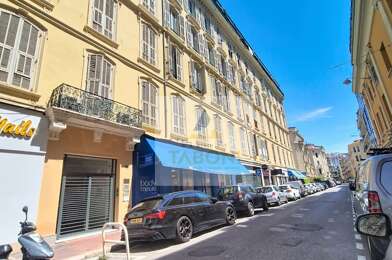 Appartement 4 pièces 708750 €