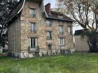Élégante maison bourgeoise en meulière avec jardin — photo 2