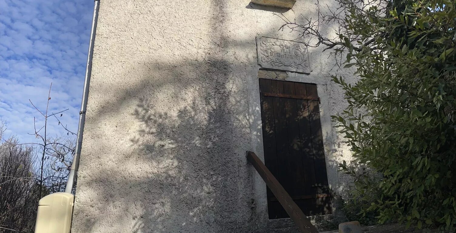REVEST DU BION - terrain de 12 937 m² dont 9 434 m² Constructibl — photo 1