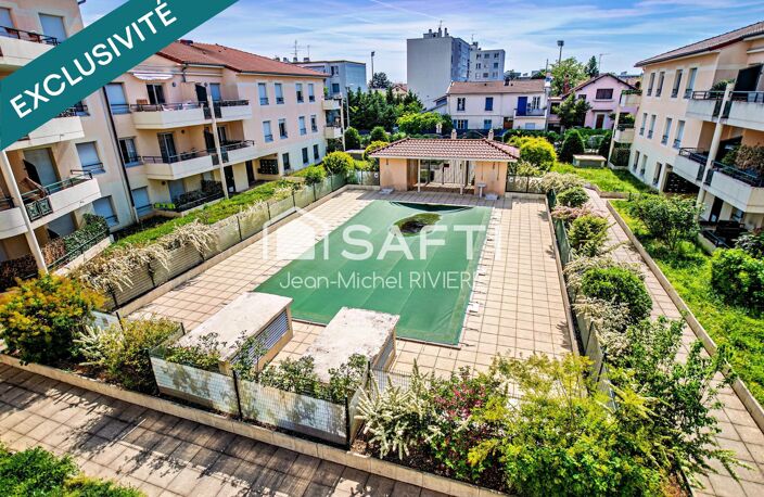 Très beau T3 lumineux, avec terrasse sur Lyon 8ème, bénéficiant d'une belle exposition, implanté dans une résidence de qualité, sécurisée et avec piscine. — photo 2