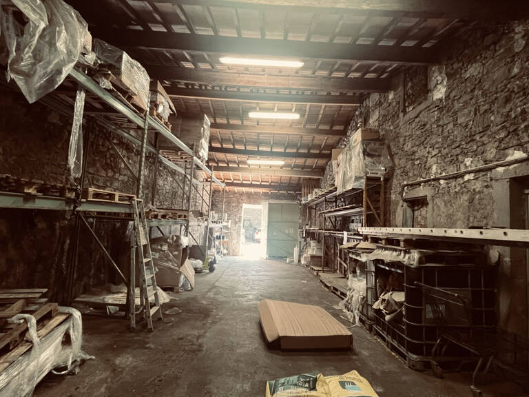 Location Hangar - 105 m2 — photo 1