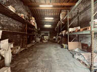 Location Hangar - 105 m2 — photo 2