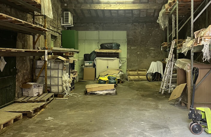 Location Hangar - 105 m2 — photo 3