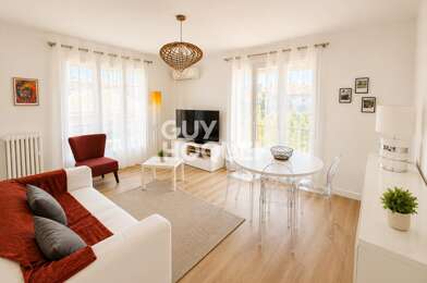 Appartement 3 pièces 760 €