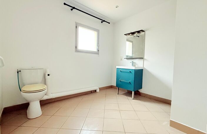 Maison d'habitation sans travaux divisée en deux logements Un libre et l'autre en Airbnb — photo 4