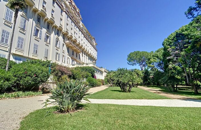CANNES PALAIS PROVENCE DERNIER ETAGE VUE MER PANORAMIQUE — photo 2