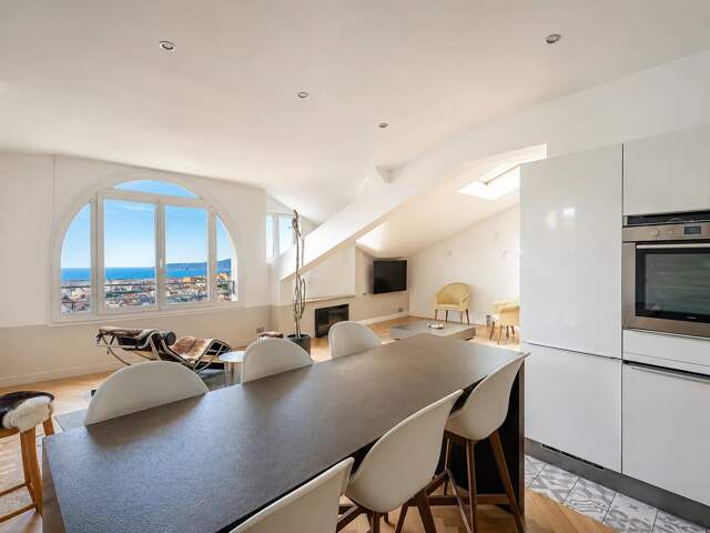 CANNES PALAIS PROVENCE DERNIER ETAGE VUE MER PANORAMIQUE — photo du bien