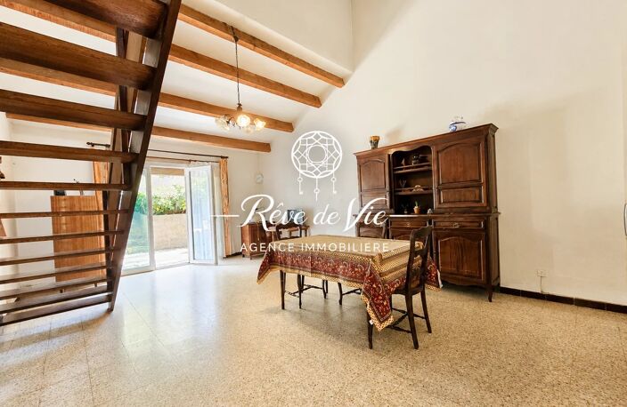 MAISON 5 PIÈCES PROCHE DES COMMERCES AVEC DE BEAUX EXTERIEURS — photo 2