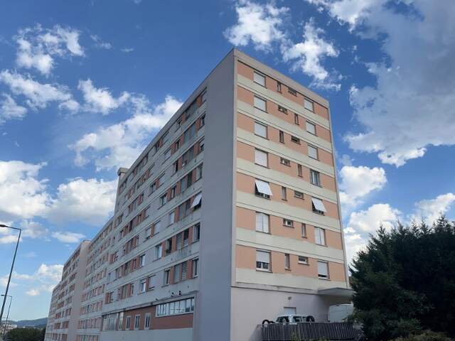 Appartement 5 pièces 98 m² à Saint-Étienne — photo du bien