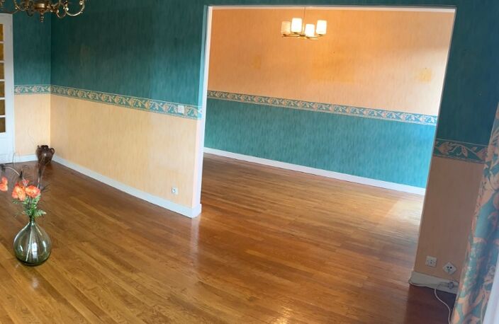 Vente appartement 5 pièces 98 m² Saint-Étienne (42000) — photo 2